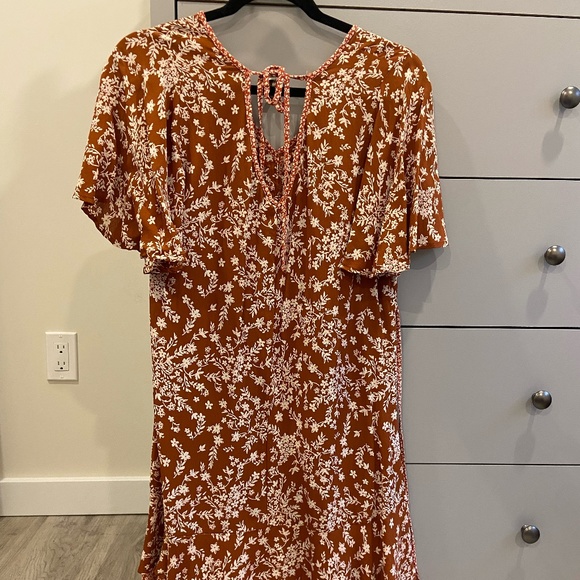 Angie Floral Branch Dress, Medium - Picture 2 of 5